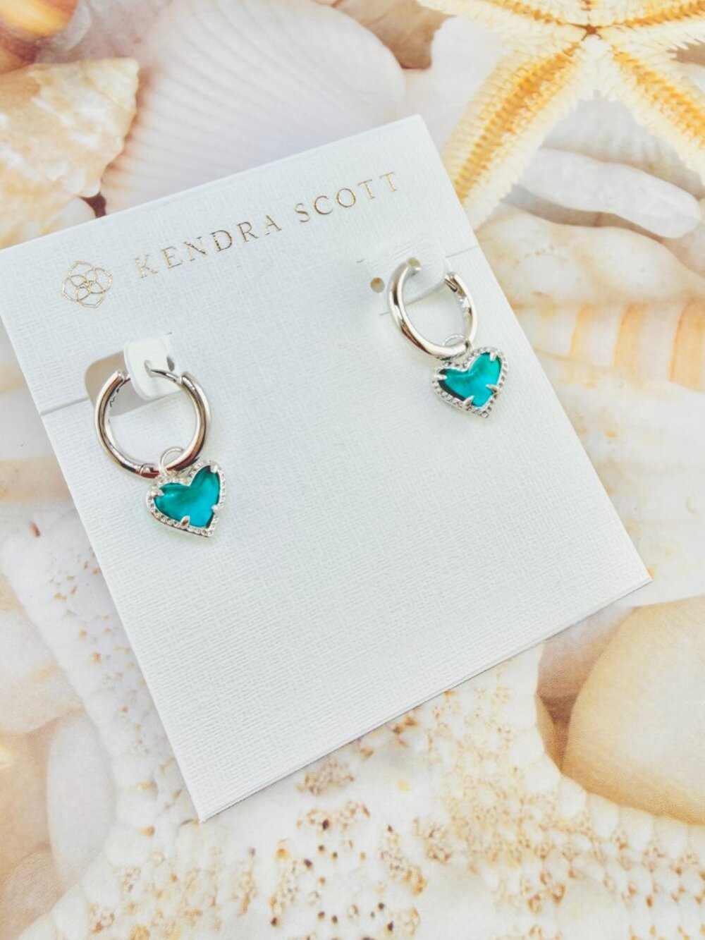 Kendra Scott Ari Heart London Blue silver earrings - Picture 2 of 2